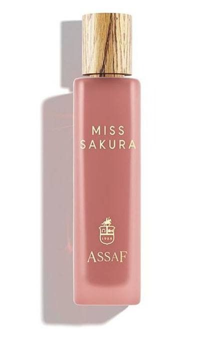مجموعة Miss Sakura + Wild Colt Box